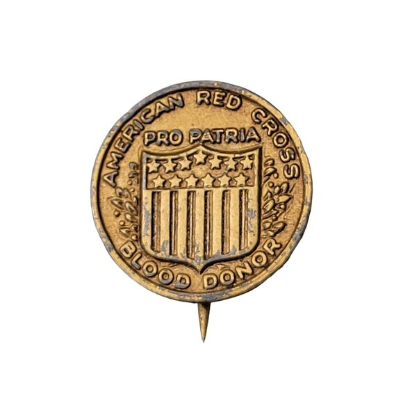 WWI American Red Cross Pro Patria Blood Donor Brass Pinback - Picture 1 of 4